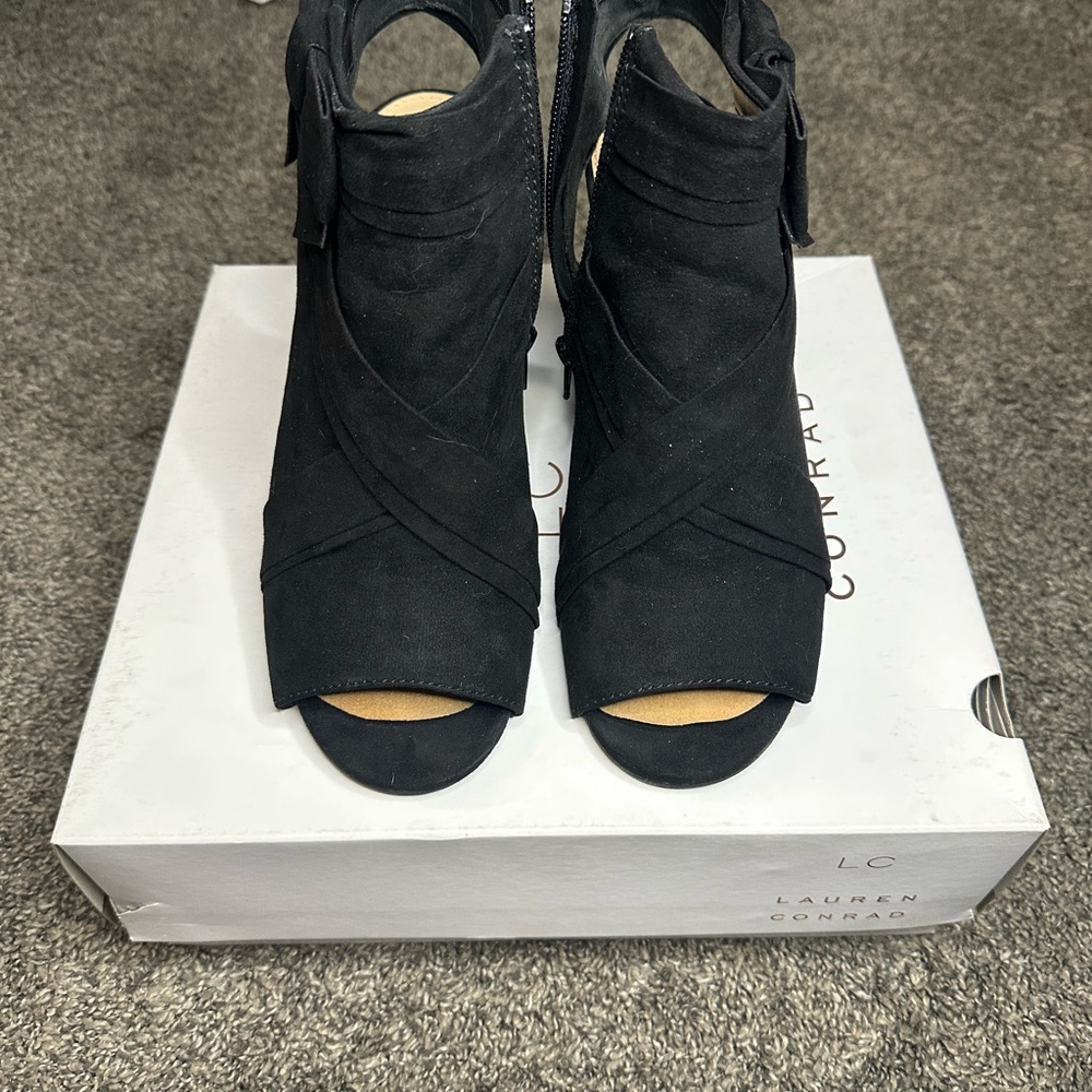 LC Lauren Conrad Black Women's Shoes